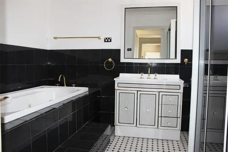 Fifth view of Homely house listing, 38 Goode St, Dubbo NSW 2830