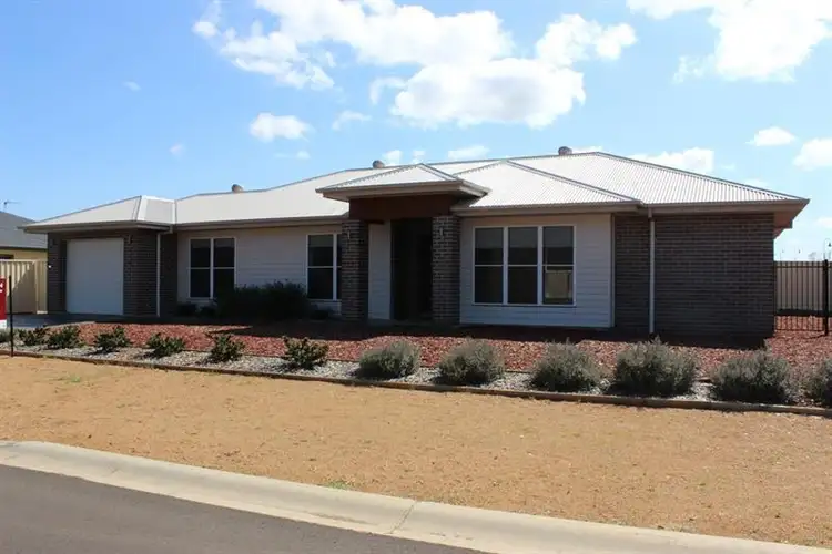 31A Durum Cct, Dubbo NSW 2830