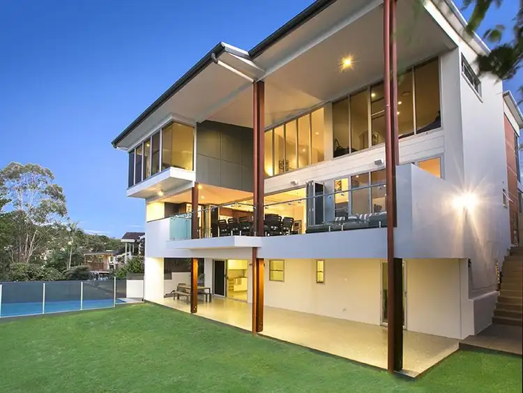 92 Bracken St, Moorooka QLD 4105