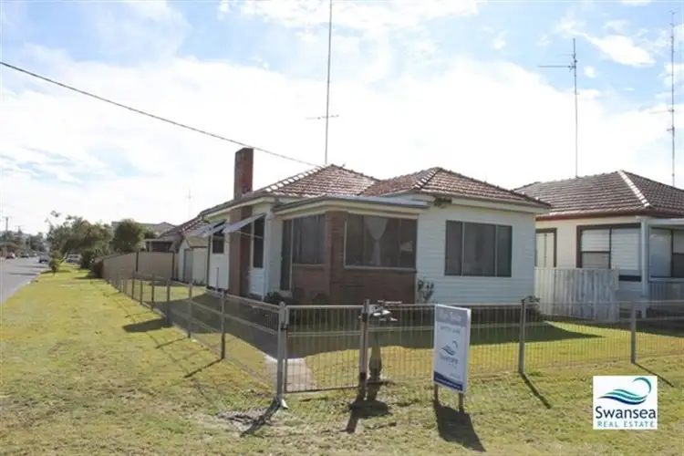 12 Beach St, Belmont South NSW 2280