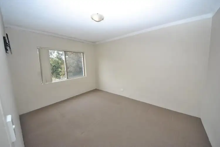 Sixth view of Homely unit listing, 18/1 Waterside Cres, Carramar NSW 2163