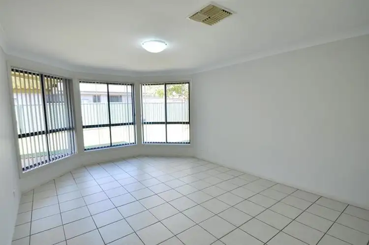 Fifth view of Homely house listing, 9 Cronin Pl, Dubbo NSW 2830