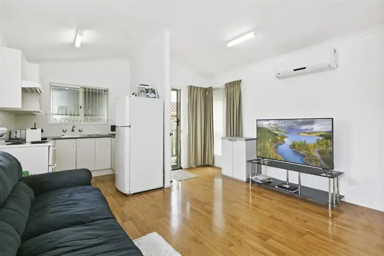 Fifth view of Homely house listing, 4/31 Kalaroo Rd, Redhead NSW 2290