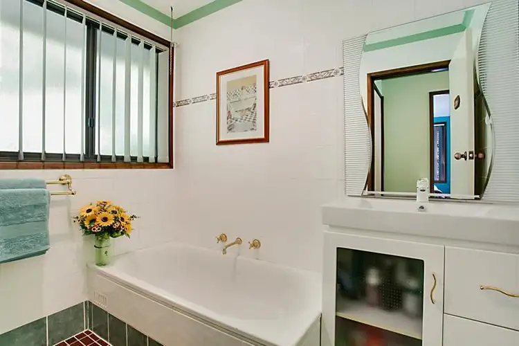 Sixth view of Homely house listing, 6 Knight Pl, Minto NSW 2566