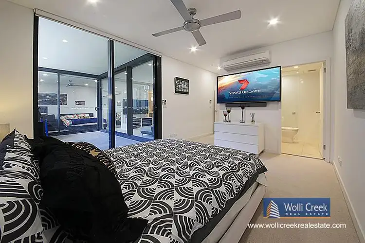 Fourth view of Homely apartment listing, 102/6 Discovery Point Pl, Wolli Creek NSW 2205