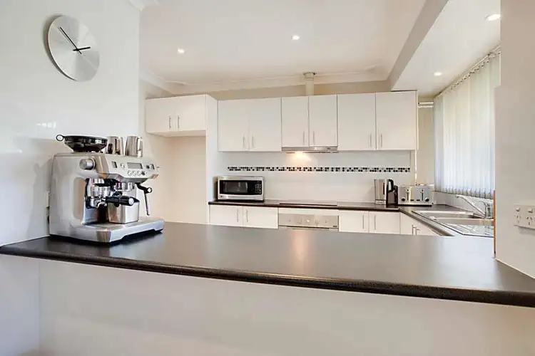 Fourth view of Homely house listing, 10 Knight Pl, Minto NSW 2566