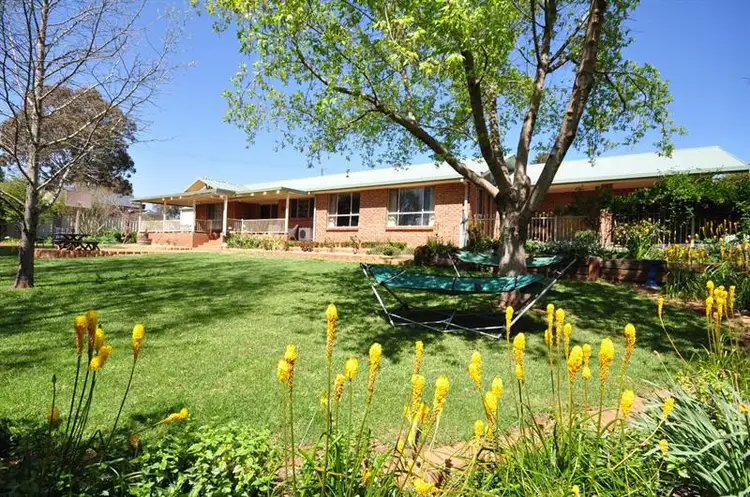 14 Casuarina Dr, Orange NSW 2800