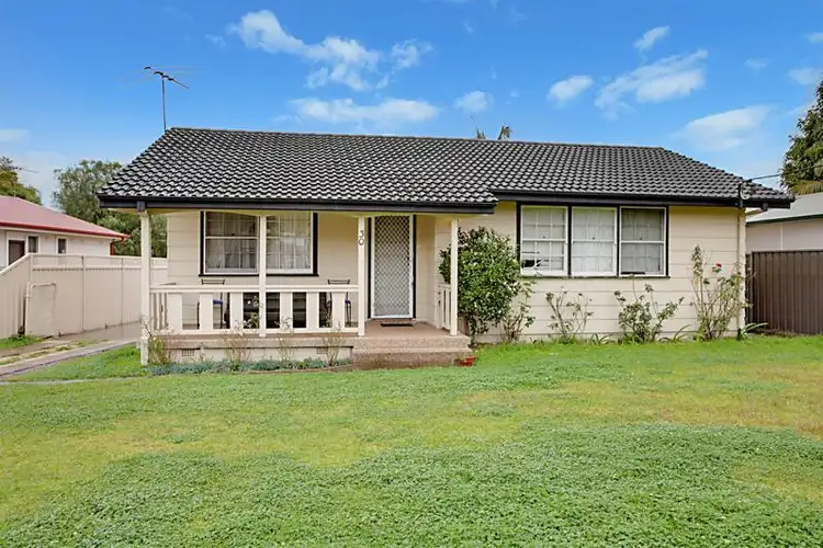 30 Watt St, Leumeah NSW 2560