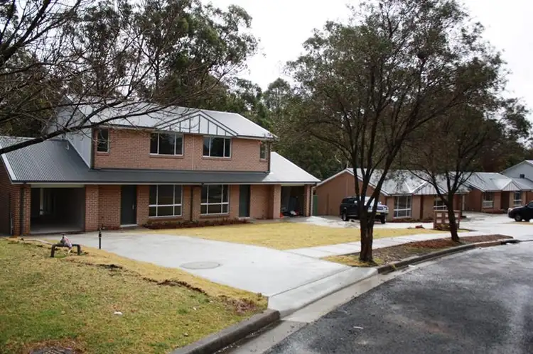 Main view of Homely townhouse listing, 9/5-7 Winpara Cl, Tahmoor NSW 2573