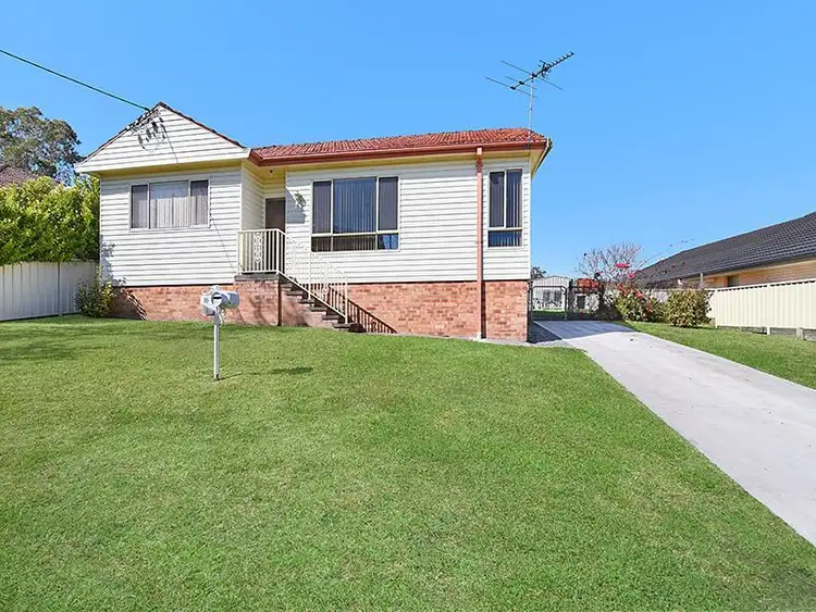 16 James  St, Tingira Heights NSW 2290