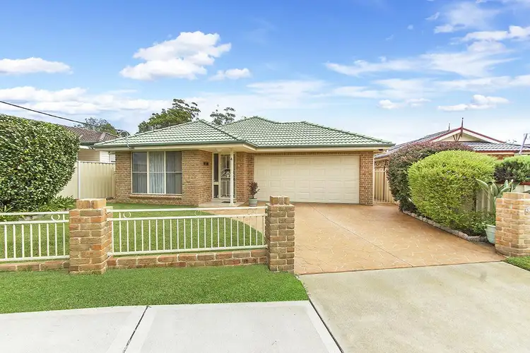 4 Victoria Road, Woy Woy NSW 2256