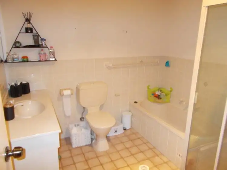 Fifth view of Homely villa listing, 1/6 Proserpine Cl, Ashtonfield NSW 2323