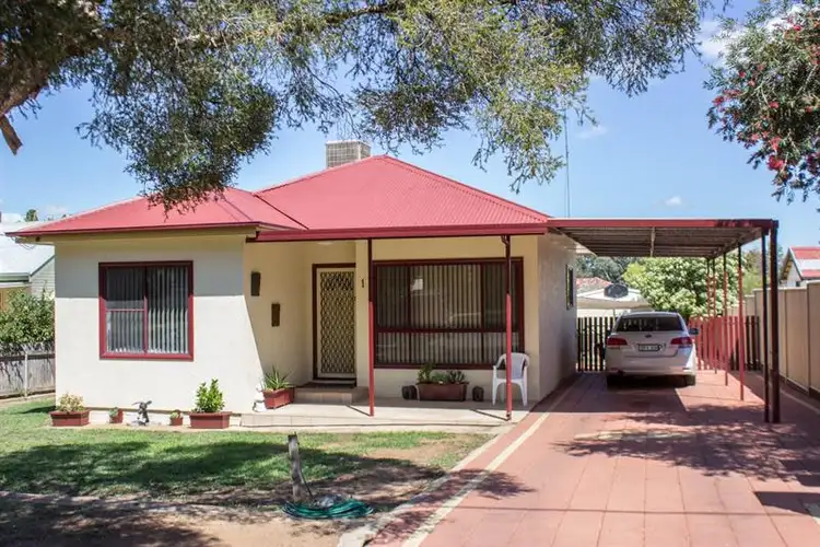 1 Stroud Ave, Dubbo NSW 2830