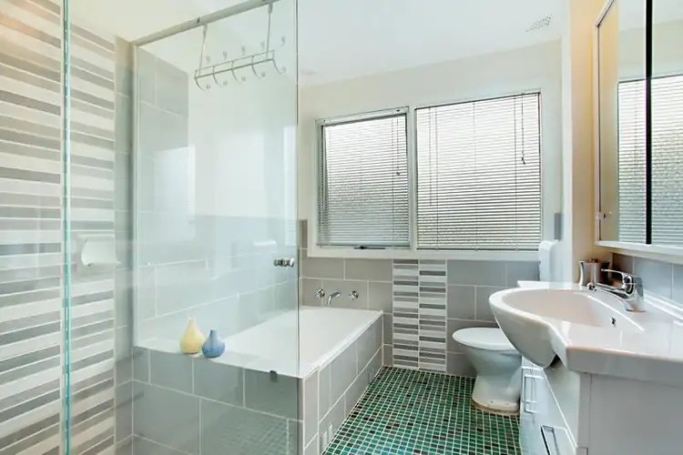 Fourth view of Homely townhouse listing, 2/15 Stringybark Pl, Bradbury NSW 2560