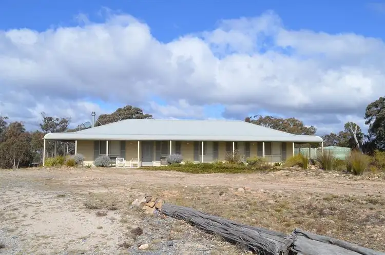 296 Willow Glen Rd, Tarago NSW 2580