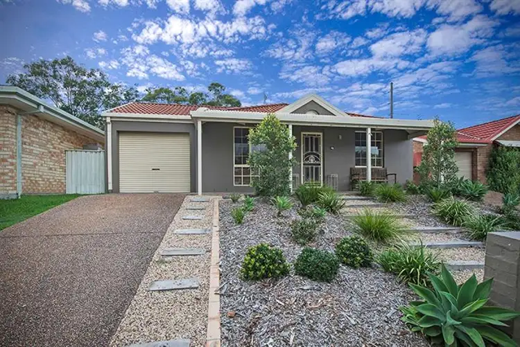 16 Nelmes Rd, Blue Haven NSW 2262