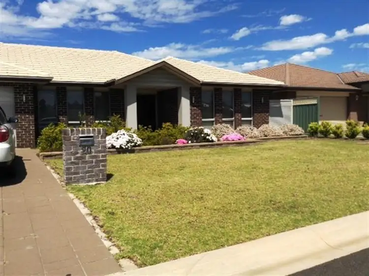 20 Loch Lomond Way