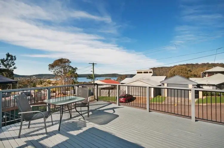 17 Onthonna Tce, Umina Beach NSW 2257
