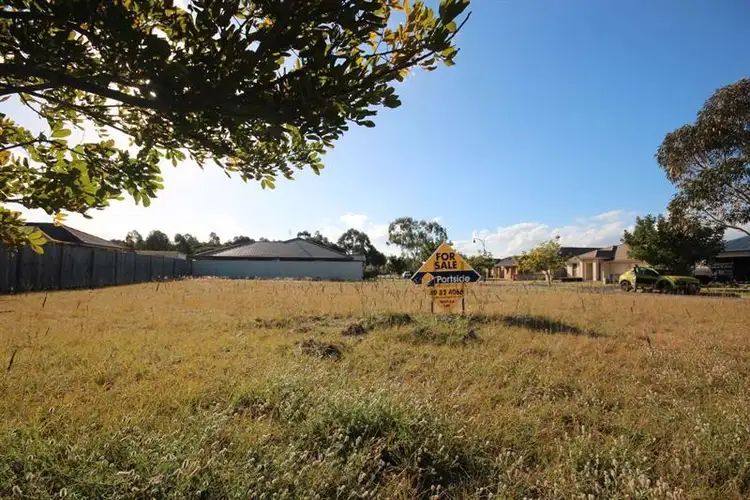 21 Broughton  Cct, Tanilba Bay NSW 2319