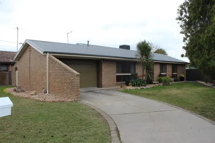 484 Henderson St, Lavington NSW 2641