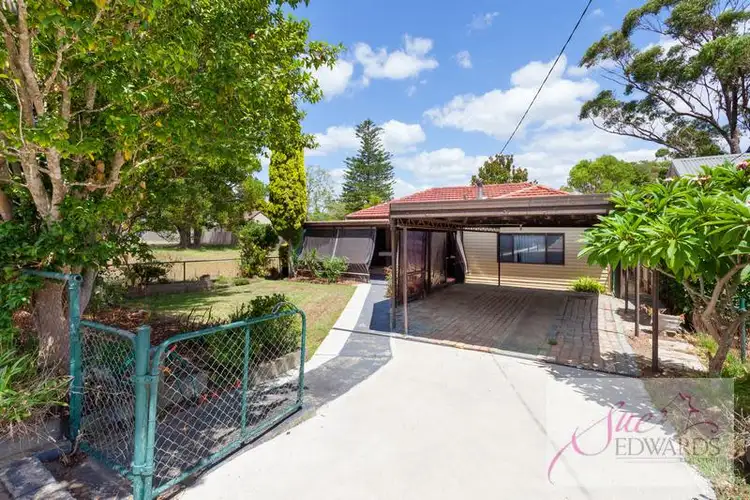 1 Bolton Avenue, Mount Colah NSW 2079