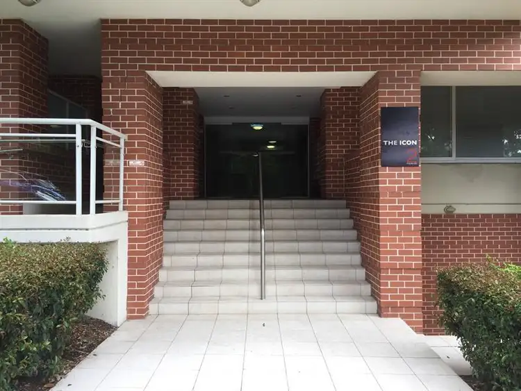 2/2 Pound Rd, Hornsby NSW 2077