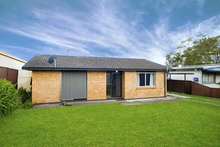 37 Balmoral Dr, Gorokan NSW 2263