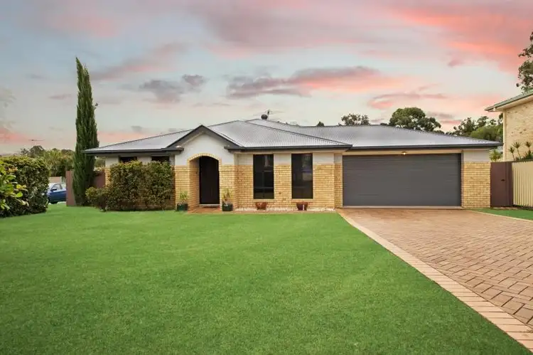 12 Franzin Dr, Cashmere QLD 4500