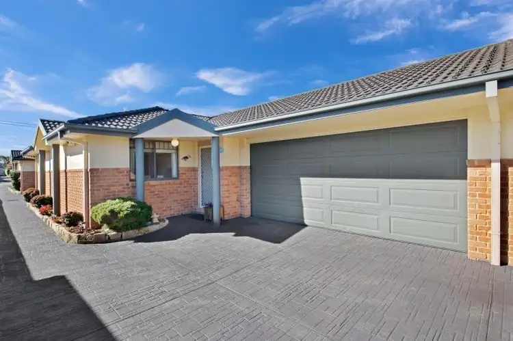 2/40 Allfield Rd, Woy Woy NSW 2256
