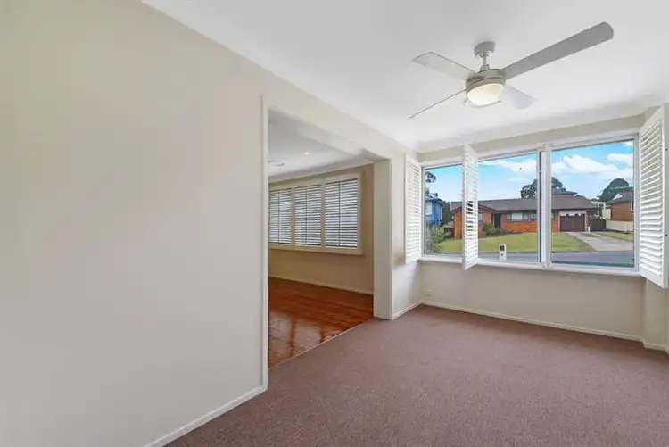 Fifth view of Homely house listing, 5 Poplar Cres, Bradbury NSW 2560
