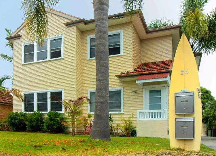 24 Robert St, Forster NSW 2428