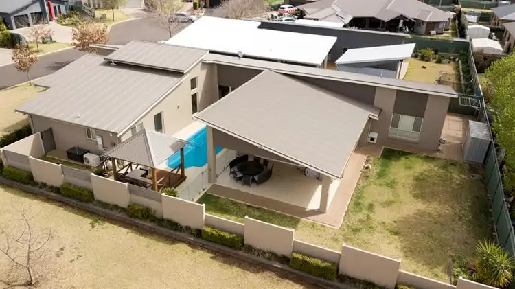 Second view of Homely house listing, 1 Cascade Ct, Dubbo NSW 2830