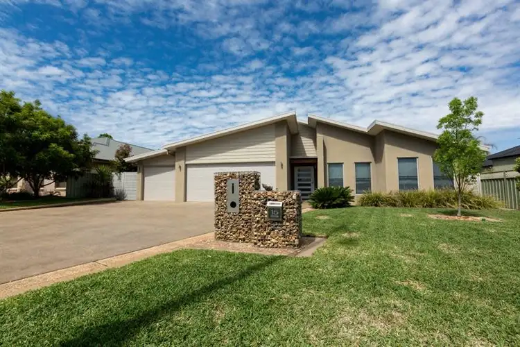 15 Hilton Pl, Dubbo NSW 2830