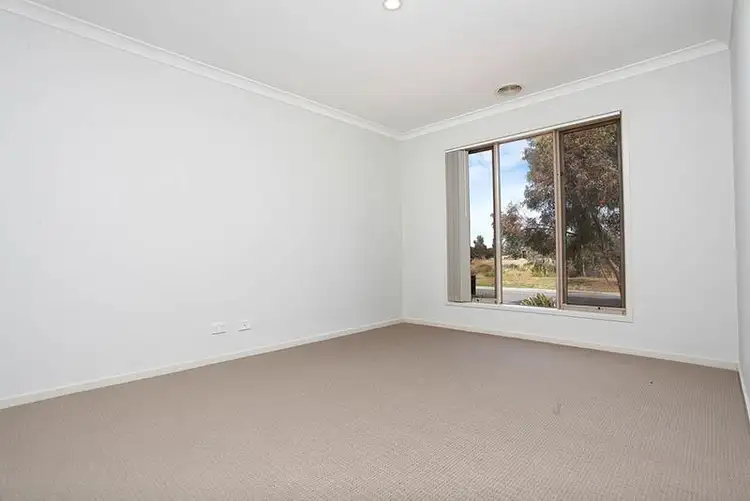 Fifth view of Homely house listing, 19 Camelot Dr, Tarneit VIC 3029