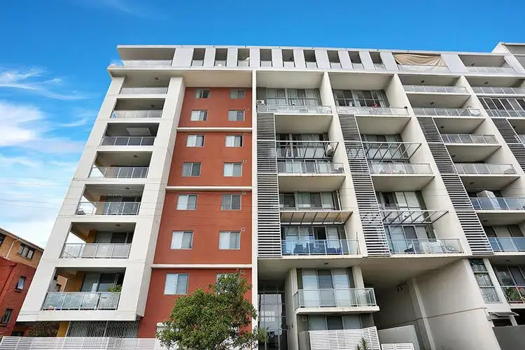 19/10 - 16 Castlereagh St, Liverpool NSW 2170