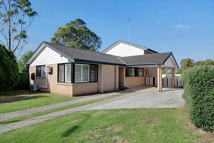 5 Tigg Pl, Ambarvale NSW 2560