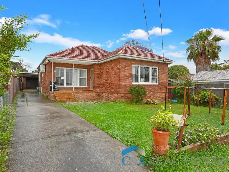 77 View St, Sefton NSW 2162