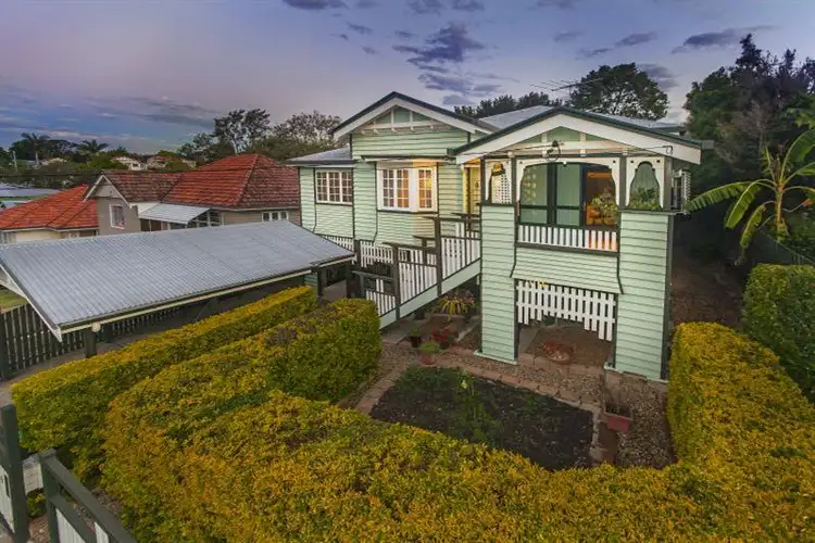129 Cracknell Rd, Tarragindi QLD 4121