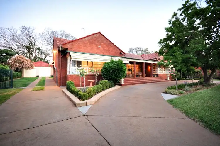 266 Fitzroy St, Dubbo NSW 2830