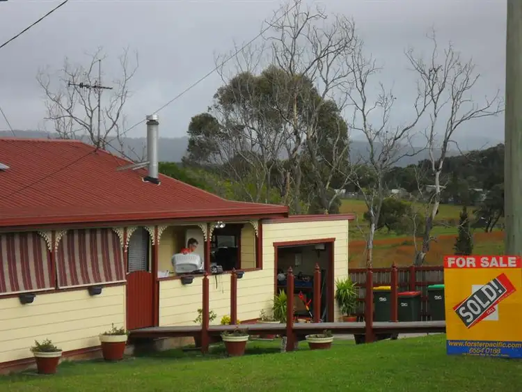 2 Burranjurra Ave, Coomba Park NSW 2428
