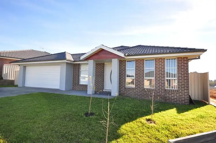 20 Glasson Dr, Orange NSW 2800