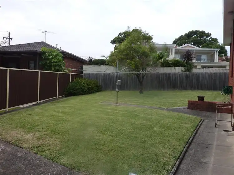 Fifth view of Homely house listing, 4a Knock Cres, Beverly Hills NSW 2209