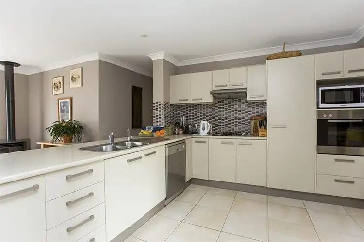 Fifth view of Homely house listing, 3 Skye  Pl, Bundanoon NSW 2578