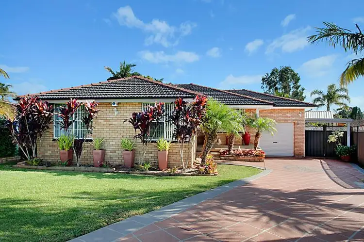 10 Ocean Pl, Woodbine NSW 2560