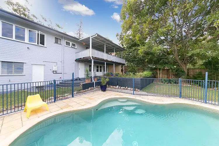 Second view of Homely house listing, 18 Belvedere St, Tarragindi QLD 4121