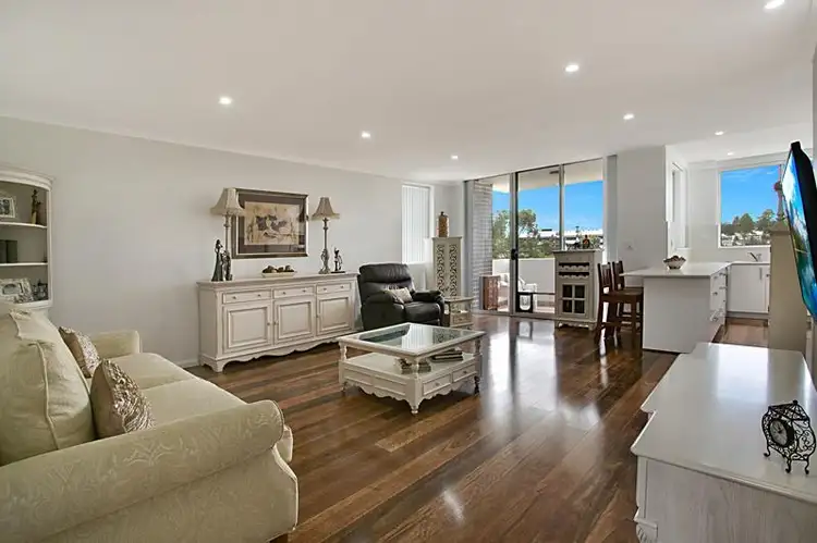 6/15-17 Parc Guell Dr, Campbelltown NSW 2560