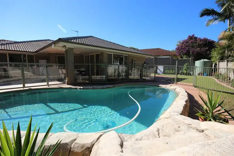 6 Tulipwood Ct, Arundel QLD 4214