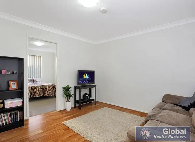 2/70 Weblands St, Rutherford NSW 2320
