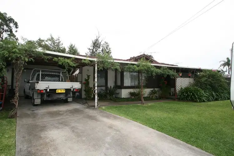 21 Hough St, Colyton NSW 2760