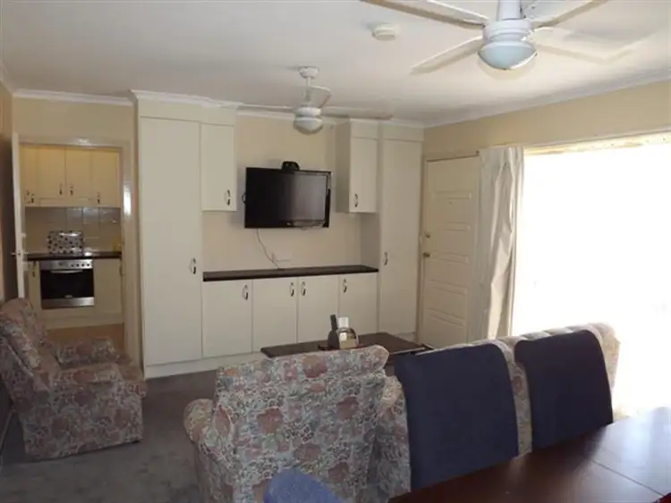 Fourth view of Homely unit listing, 2/612 Prune St, Lavington NSW 2641